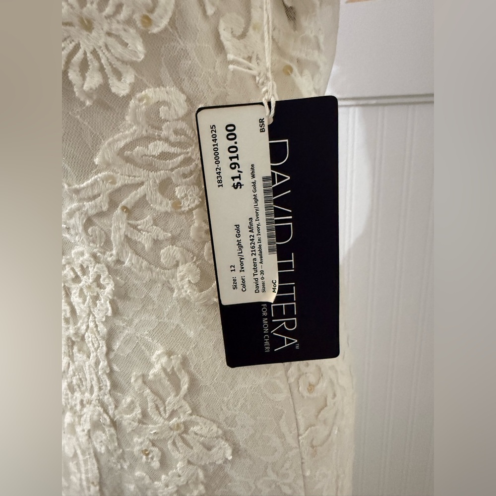 David Tutera for Mon Cheri "Afina" Wedding Dress - Size 12 - Ivory/Gold - Picture 5 of 11